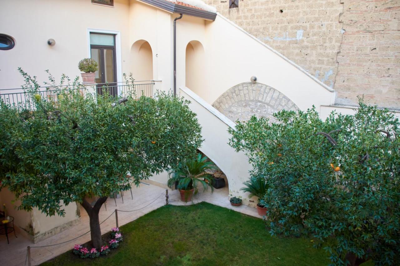 Cas'E Charming House Family Hotel Caserta Kültér fotó